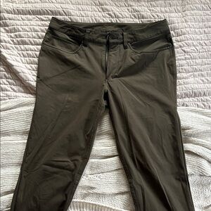 lululemon athletica Men's Dark Olive Pants